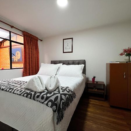 Hostal Casa Del Cafe โบโกตา ภายนอก รูปภาพ